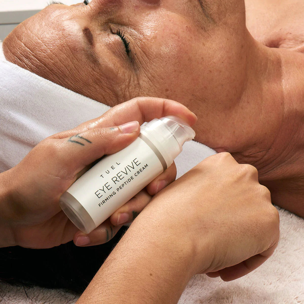 Rescue_Pro_Treatment_Esther_EyeRevive_Rescue_Pro_Treatment_Esther_EyeRevive__1_1200x