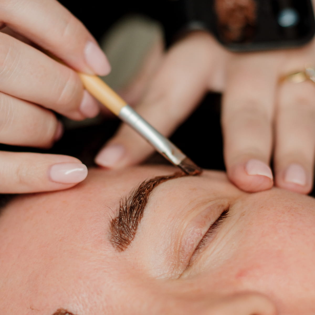 BambooBrowBrushINUse_CNZ