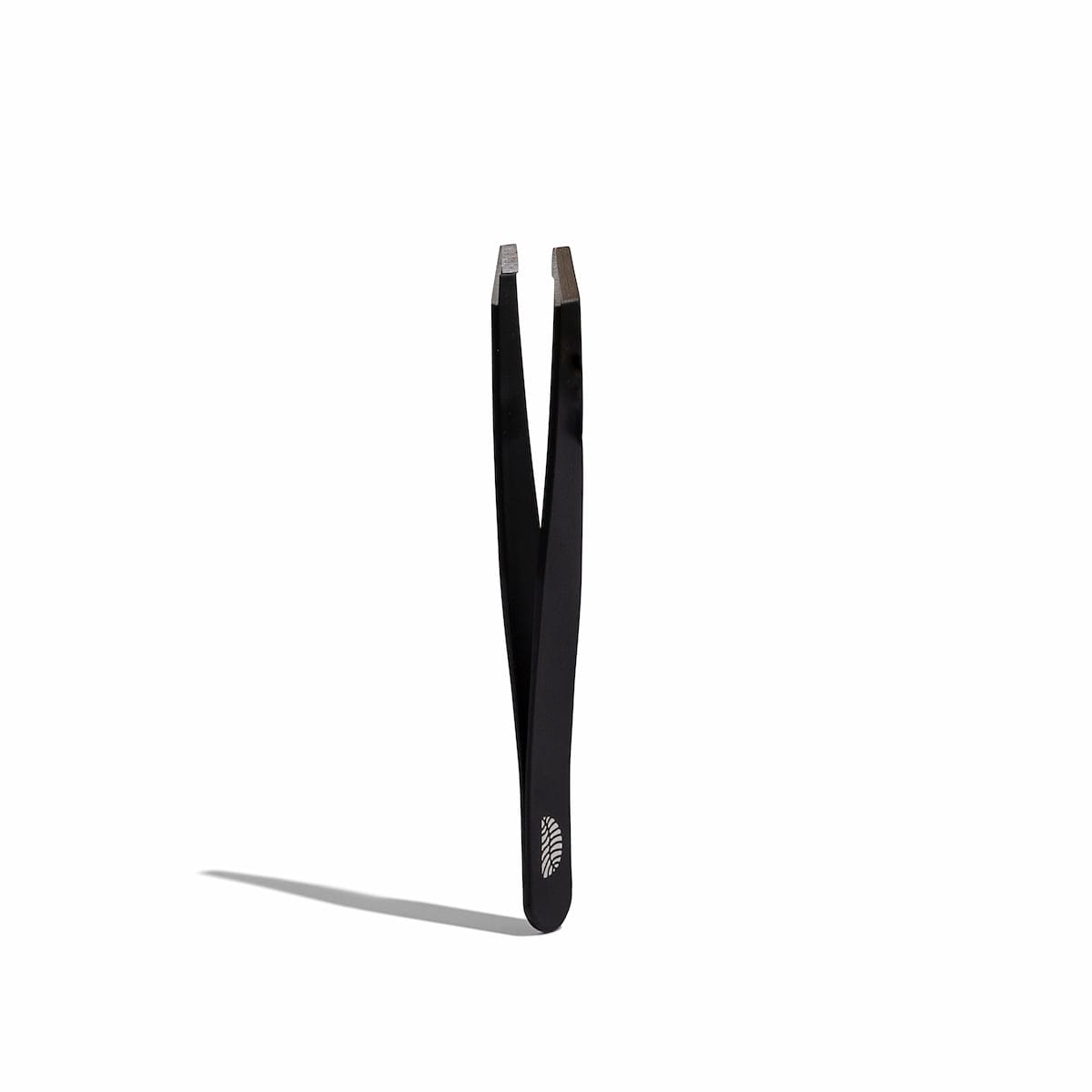 Cosmetologist_Ecom_Tweezers