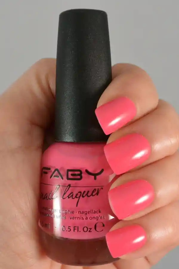 LC E032 Hold my hand